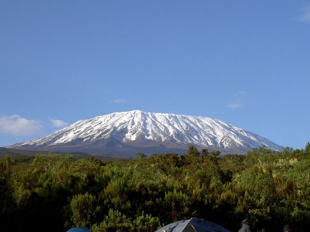 Mt._Kilimanjaro_12.2006.JPG